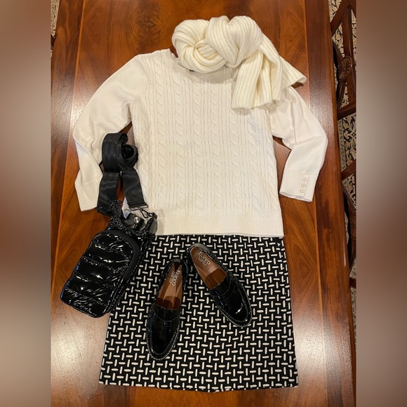 Talbots Dresses & Skirts - Talbots Black and Off-White Pencil Skirt, Size 10